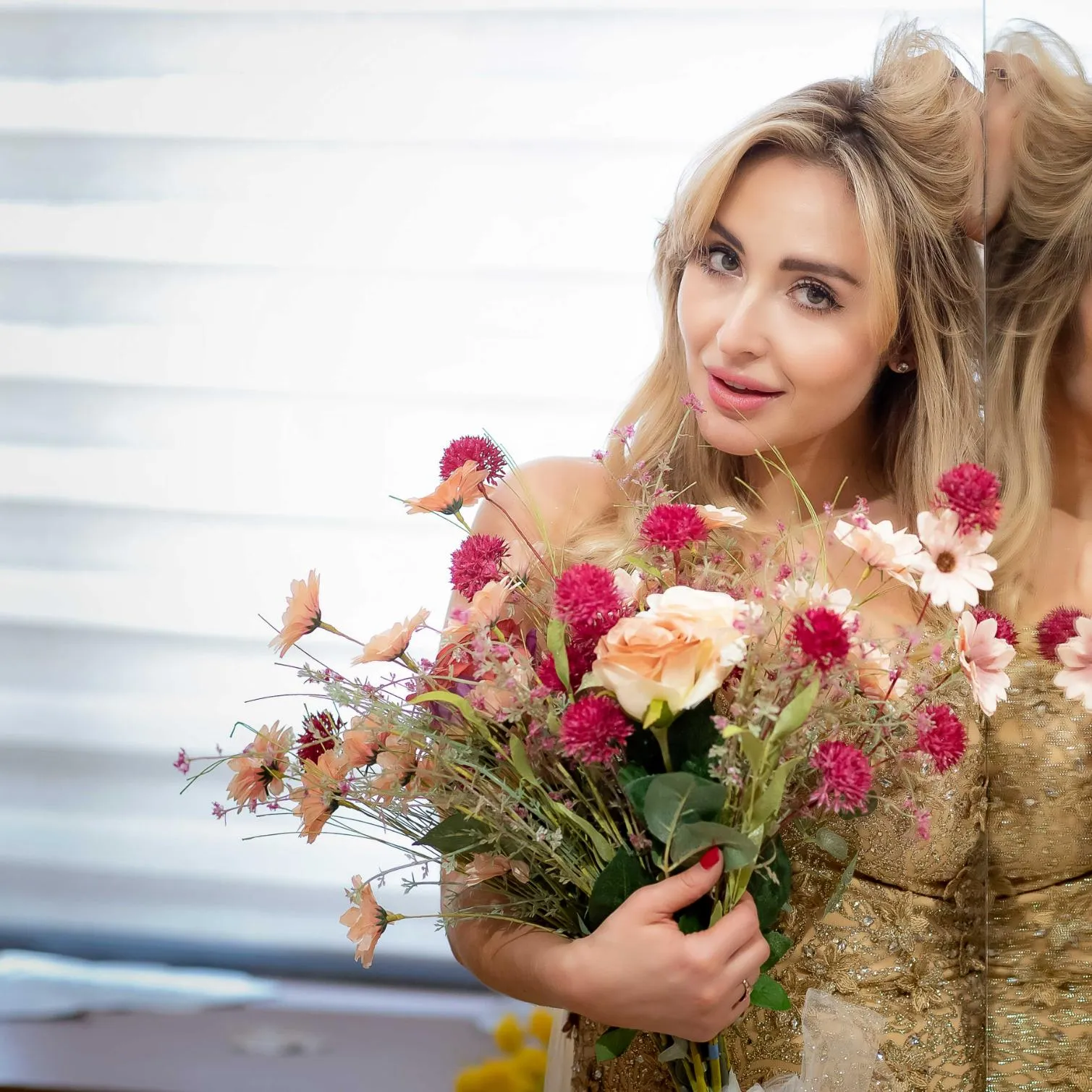 Venicia Rasmussen with bouquet